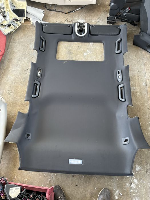 Porsche Cayenne 958 черен  таван