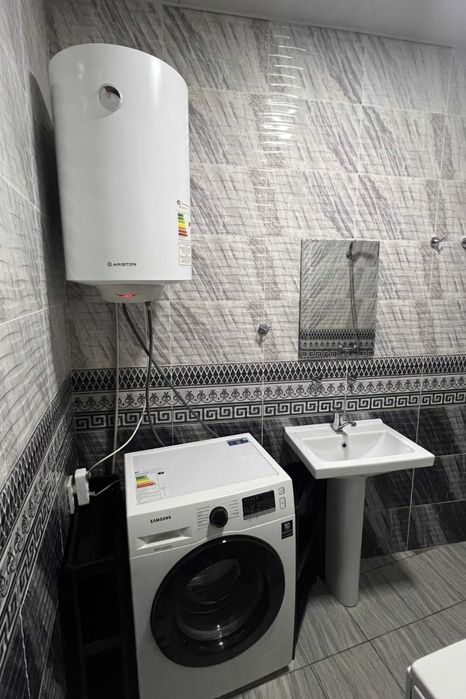 Сергели мошина бозор, напротив машиного базара 1 сотка Бобур махалля