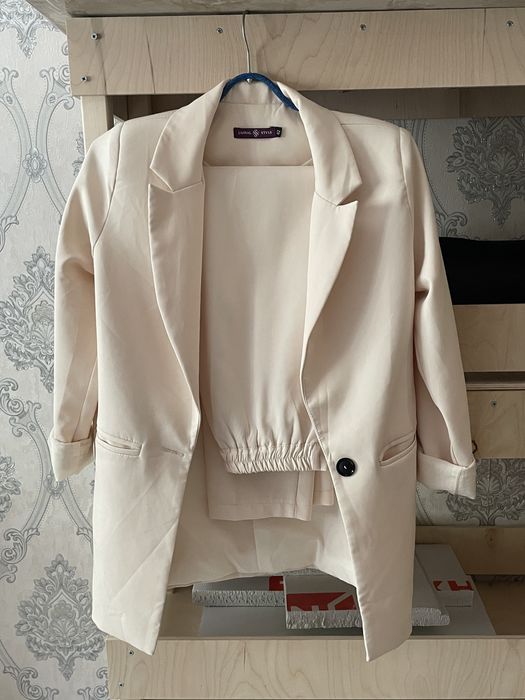 костюм женский классический