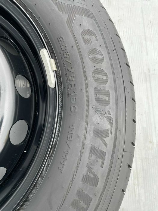 Set jante noi cu anvelope vara noi 205 75 R16c Renaut Master Movano