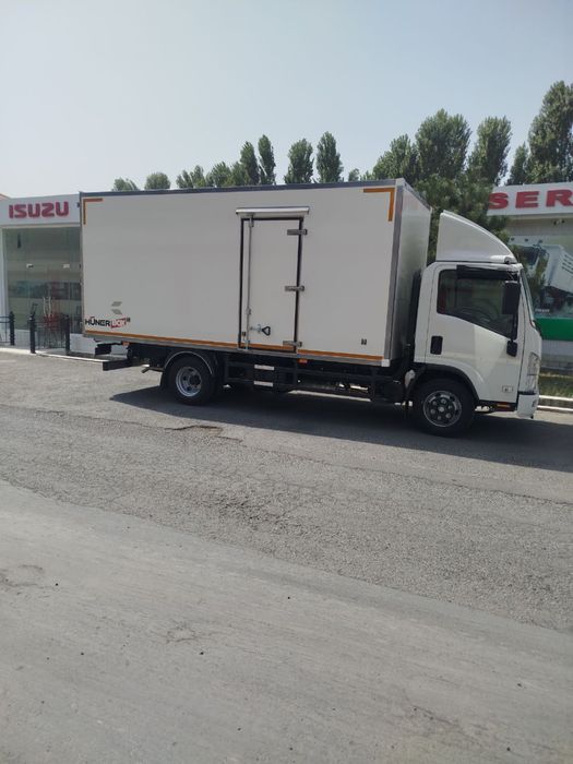 ISUZI     NPR     75