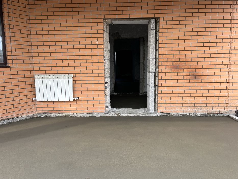 Стяжка полусухая