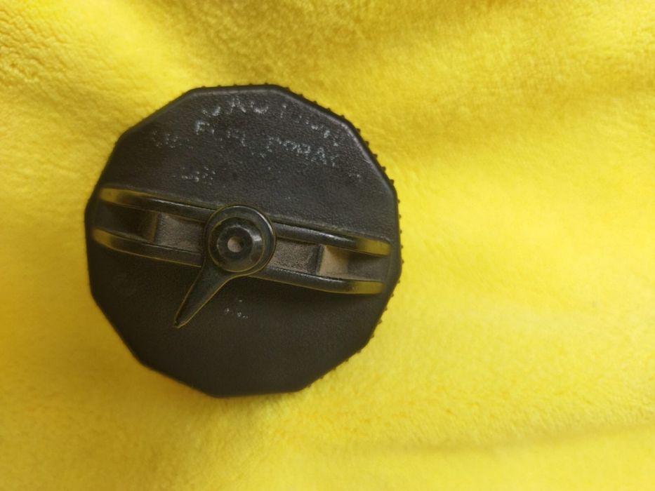 Продам крышку от бензобака