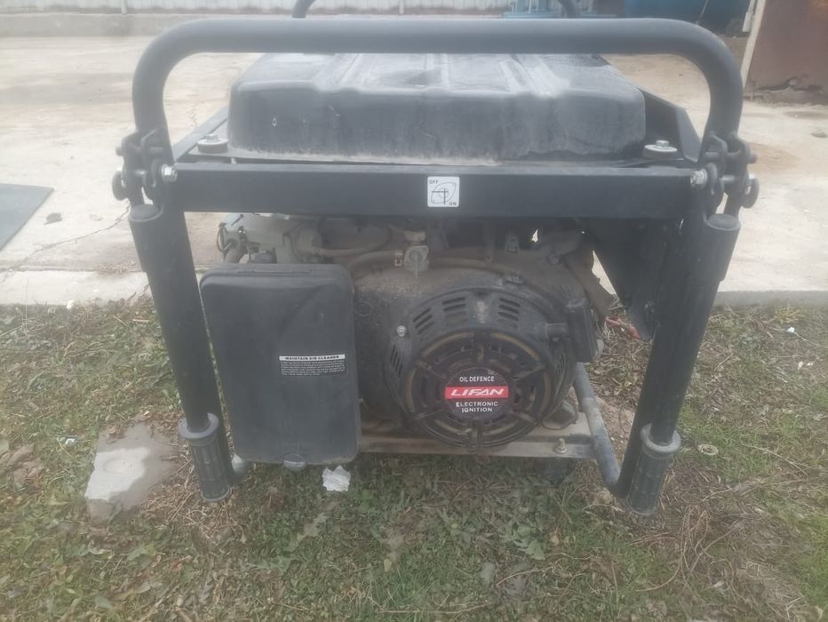 Бензогенератор 5.5 кВт