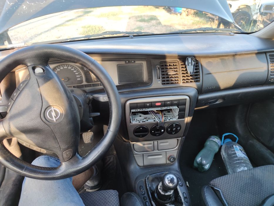 Продавам Опел Вектра Б 2.2 125 зендер НА ЧАСТИ /Opel Vectra B 2.2 dti