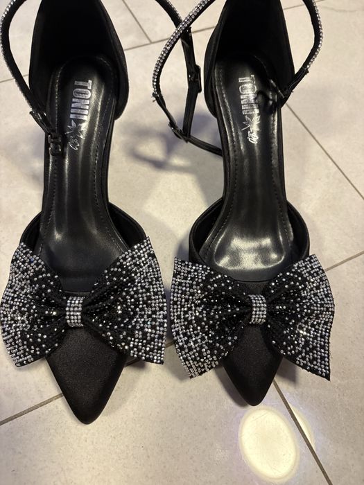 Pantofi satin cu funda cu pietricele