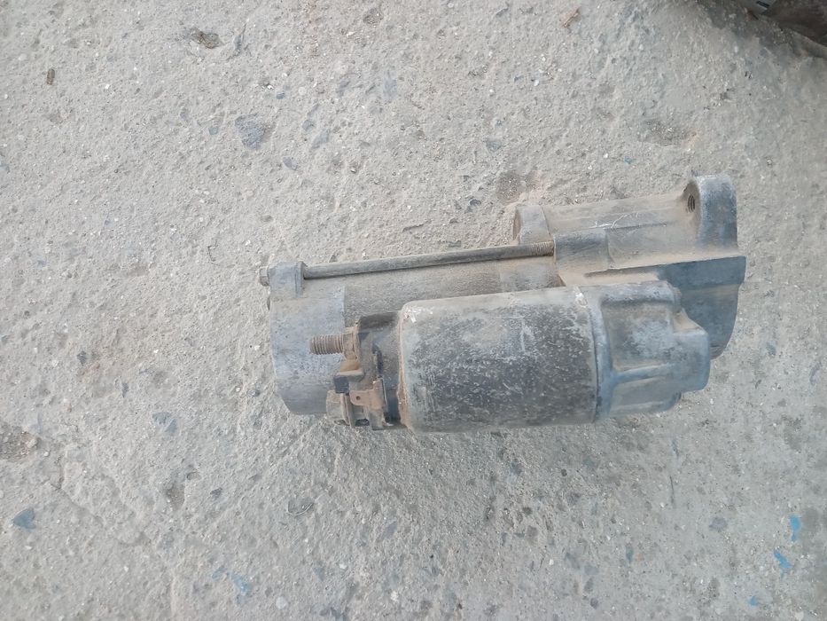 Автозапчасти на TOYOTA CARINA E