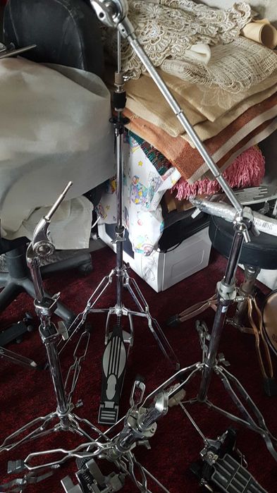 Барабани и Китари за ремонт от 40 лв. Китара 60 лв.