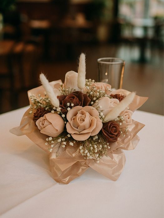 Ръчно изработени букети от сапун/свещи