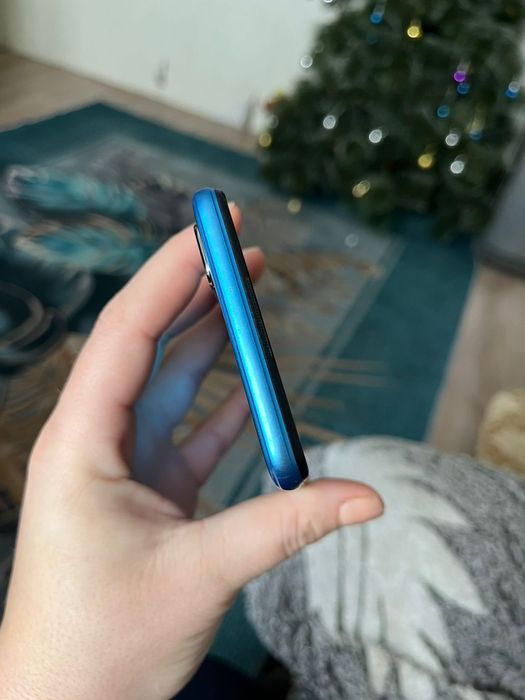 Продам телефон VivoY20