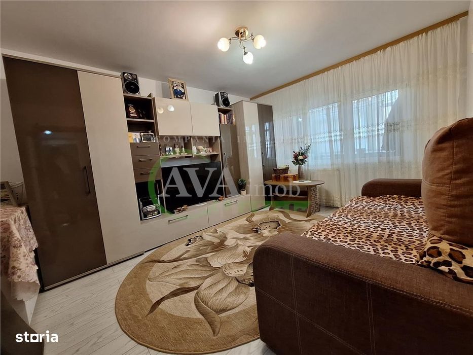 Apartament 3 camere decomandat zona Neagoe Voda