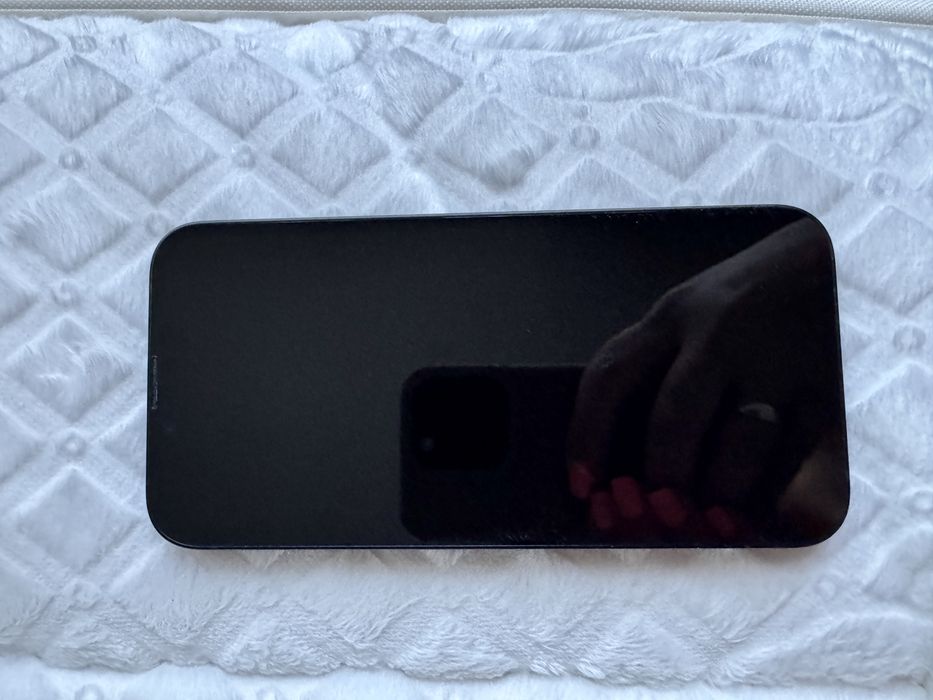 iPhone 16e 128GB Black