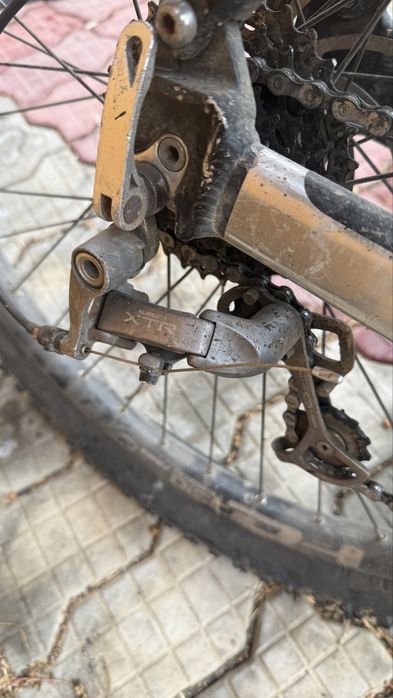 Downhill kona stinky