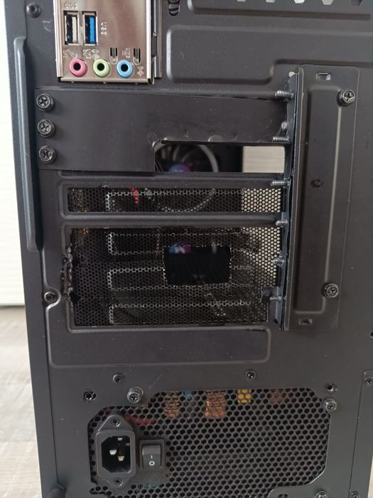 PC fara placa video, ryzen 7 5800x, 32 Gb ram, wifi 6e, 1.2gb ssd, AIO