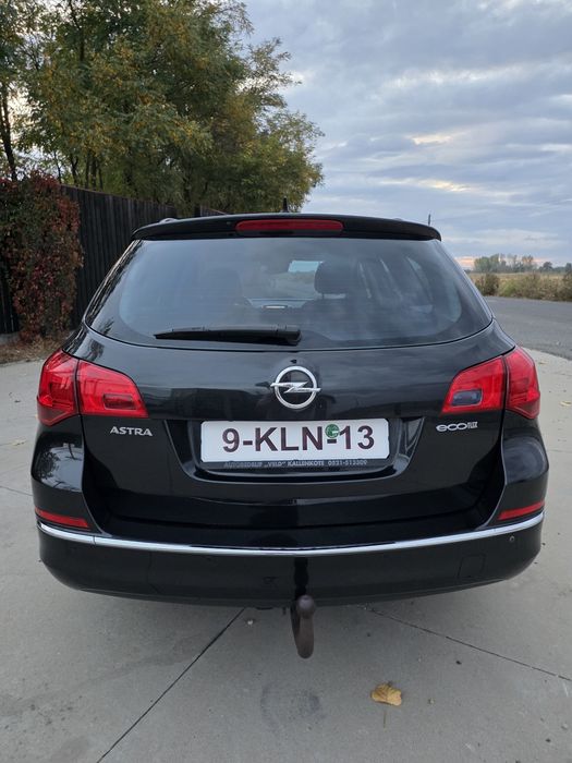 Opel Astra J  Sport Tourer - Impecabilă