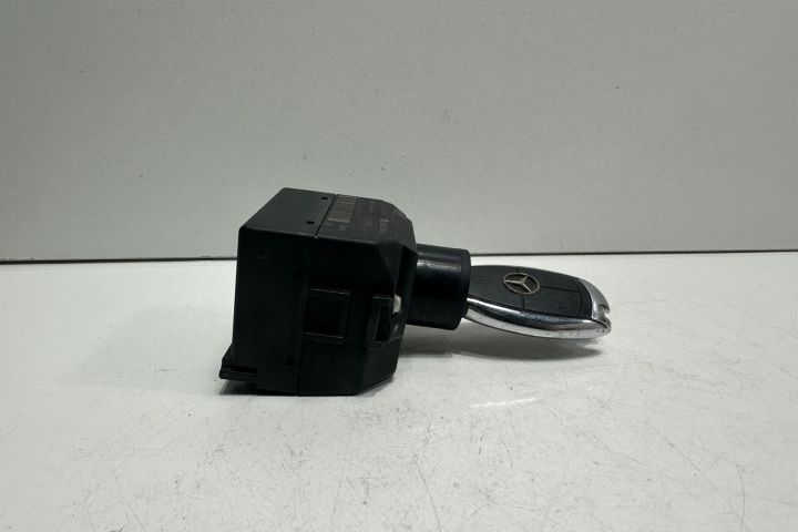 Contact cu cheie 2215450508 Mercedes-Benz S-Class  seria