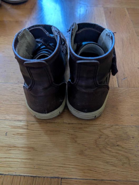 Детски боти и ботуши