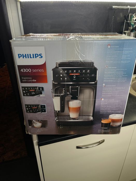 Кафемашина Philips EP4346 LatteGo