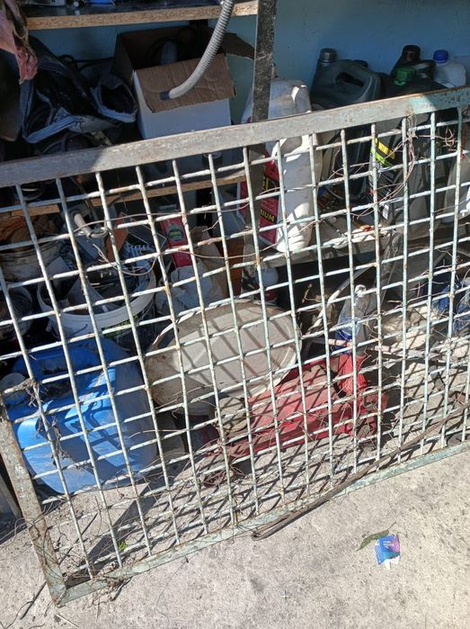 Продам кормушки для животных