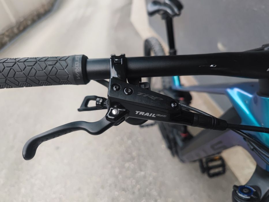 Карбонов Електрически Велосипед 29 Bulls Shimano EP8 725Wh 2024г.