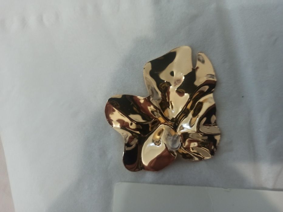 Cercei metal comun aurii