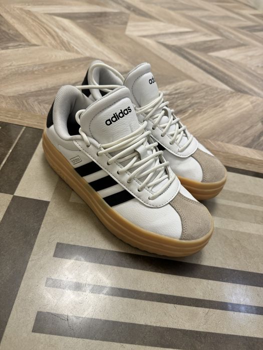 Продам кроссовки addidas оригинал