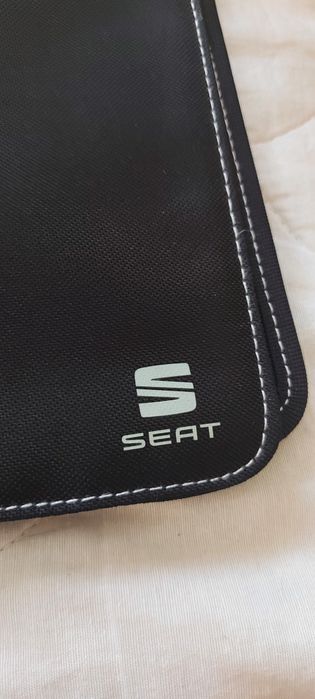 Оригинални авто чантички за документи