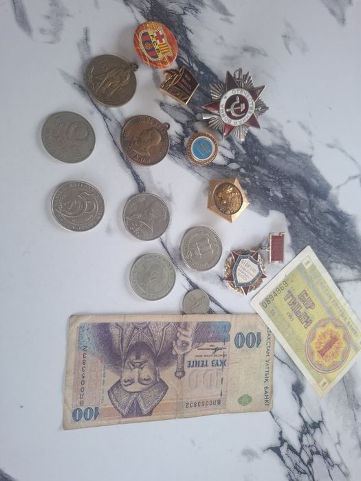 Значки монеты обмен