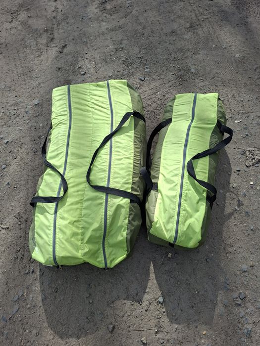Продам палатку Лотос 3