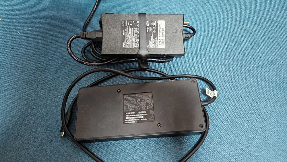 Docking Station Dell WD19 cu Alimentator Original Dell 130W