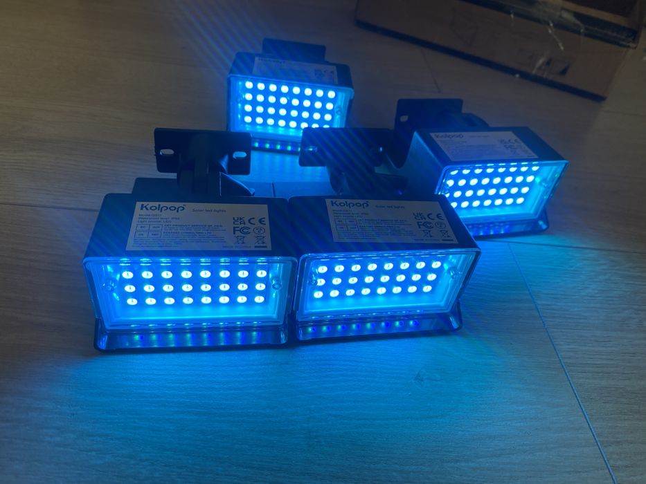 Proiectoare solare RGB -4 bucati