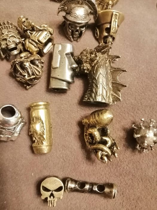 Бусины для украшения темляков.