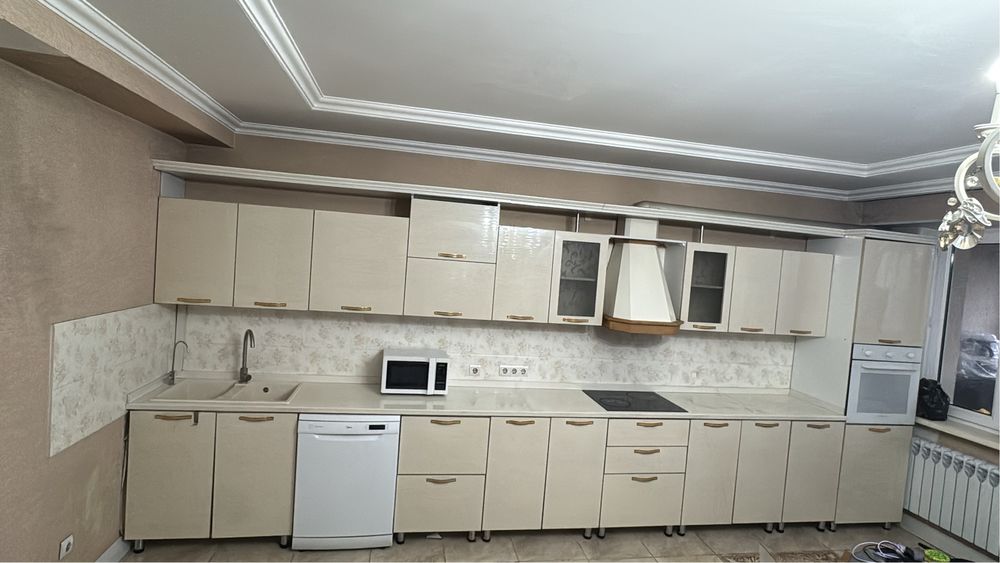 Срочно продам кухонный гарнитур