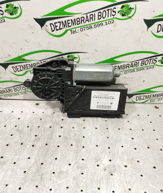 Motoras macara geam fata dreapta 3D2 959 702 H Volkswagen VW Phaeton