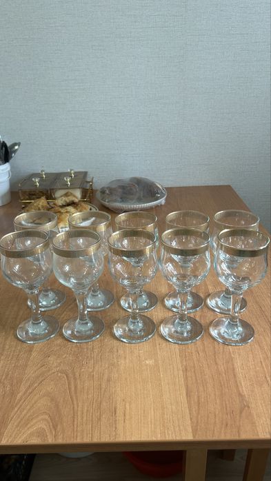 Фужир. бокалы для сока.