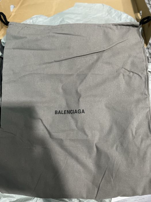 Balenciaga track
