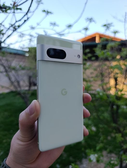 Google pixel 7 lemongrass