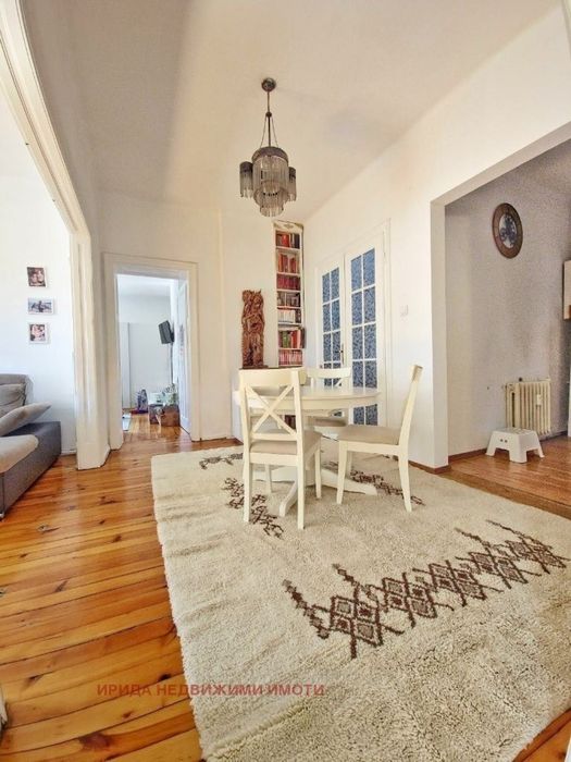 Продава се Тристаен апартамент в София, Център - 110 кв.м за 3014 €/кв.м - Снимка #4