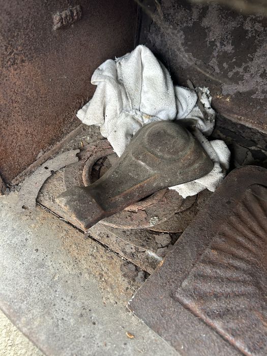 Стара емайлирана печка