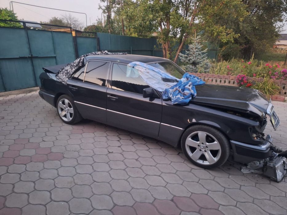 запчясти на 124 мерс