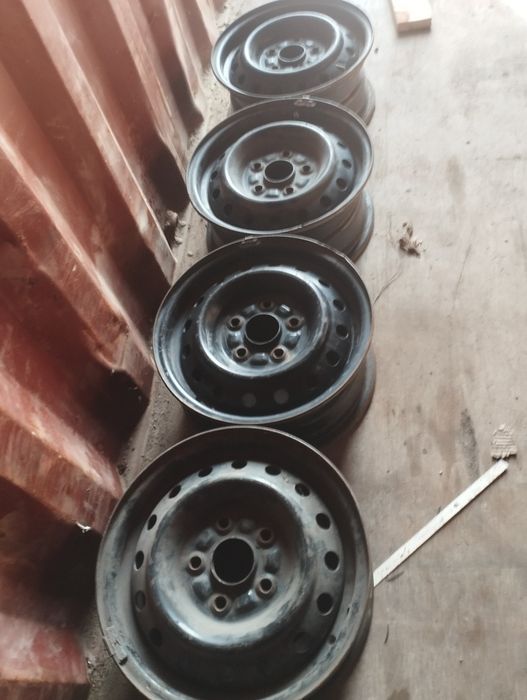 Продам комплект дисков р 14.