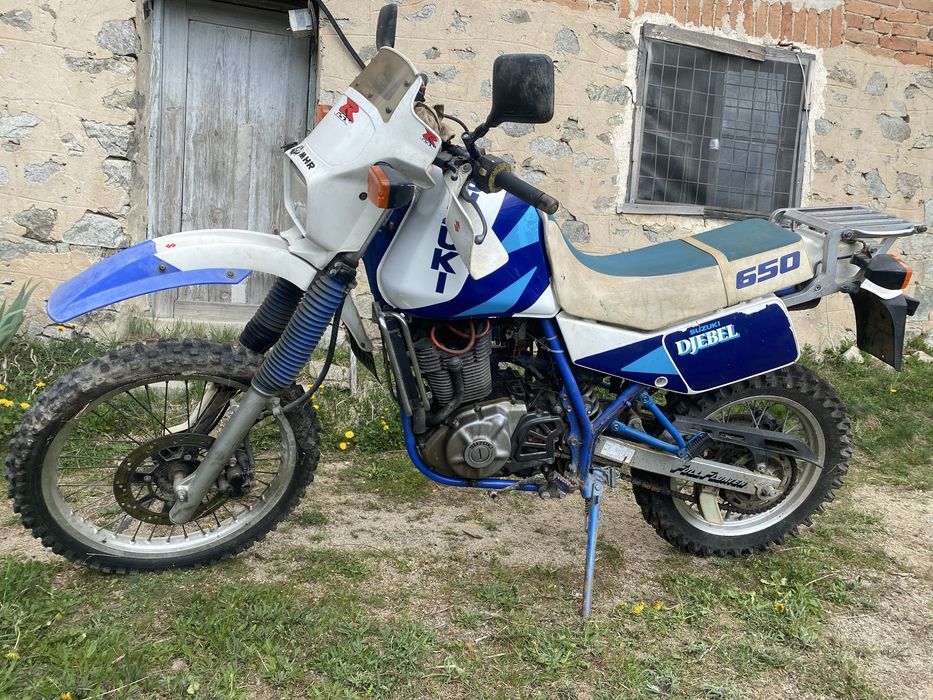 Продавам Suzuki dr 650