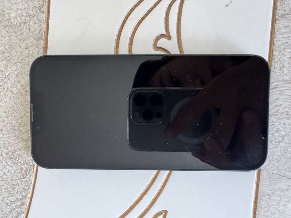 iphone 13 в хорошом состояний