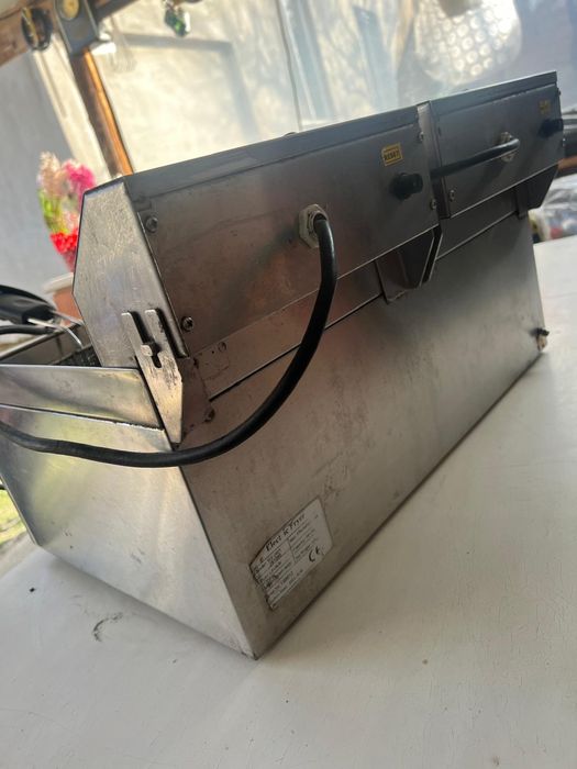 Friteuza electrica profesionala