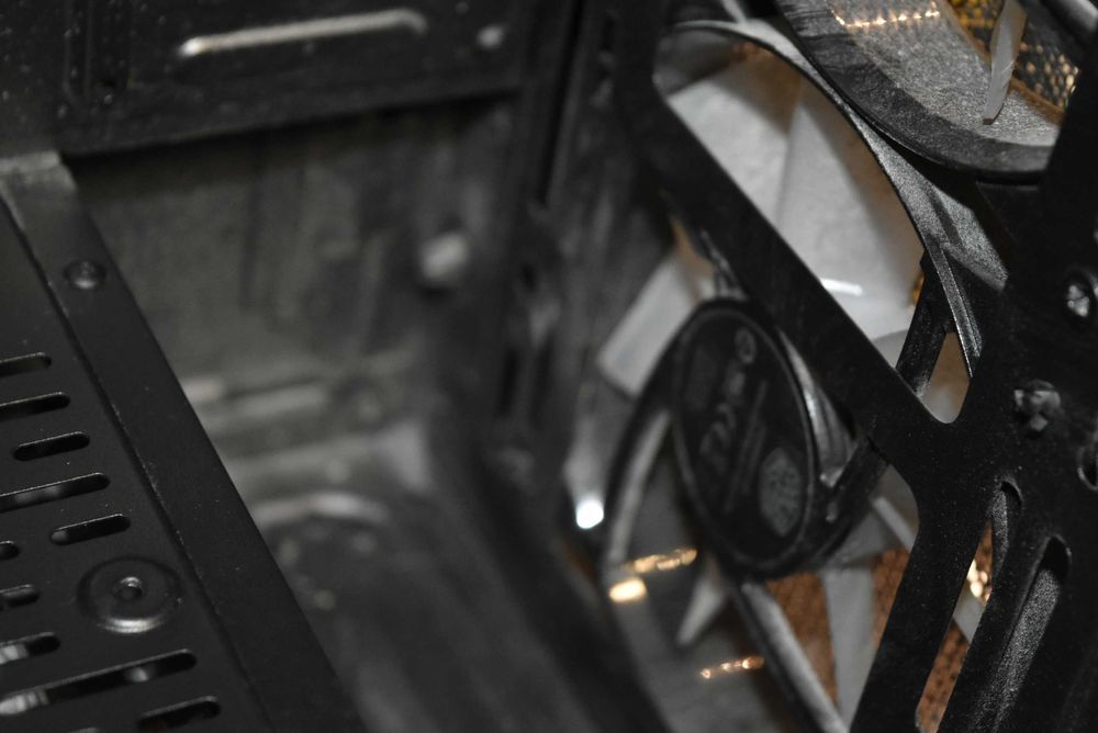 Почистване на лаптопи и персонални компютри . Смяна на термо пасти