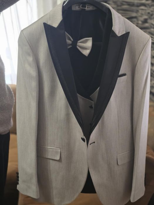 Мъжки костюм за бал