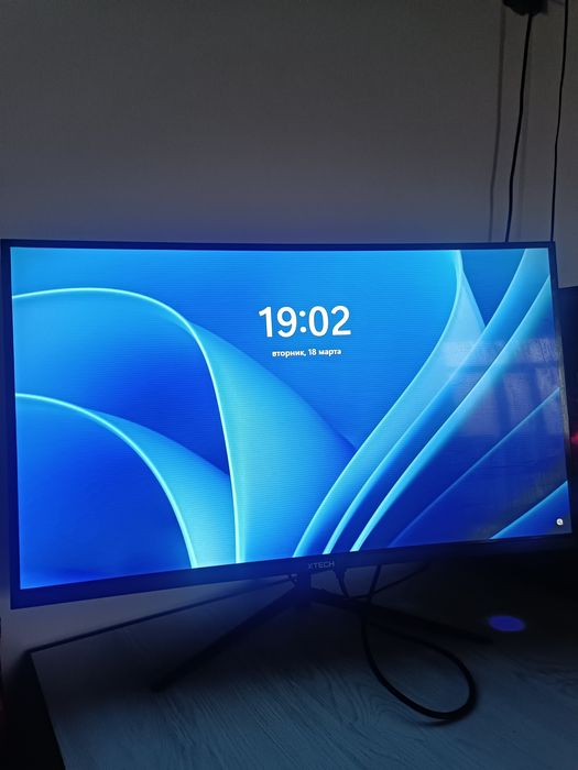 Monitor 32lik XTECH