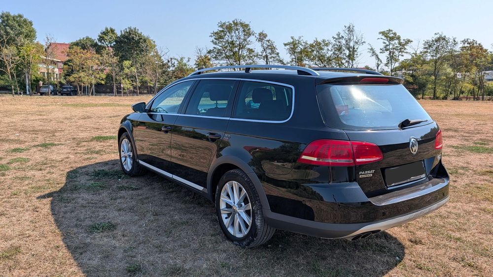 VW Passat Alltrack 2013