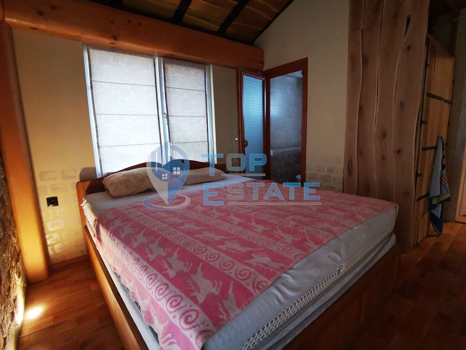 Тухлена къща напълно обзаведена след основен ремонт в село Поликраище