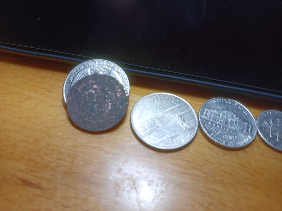 Продаються монеты USA